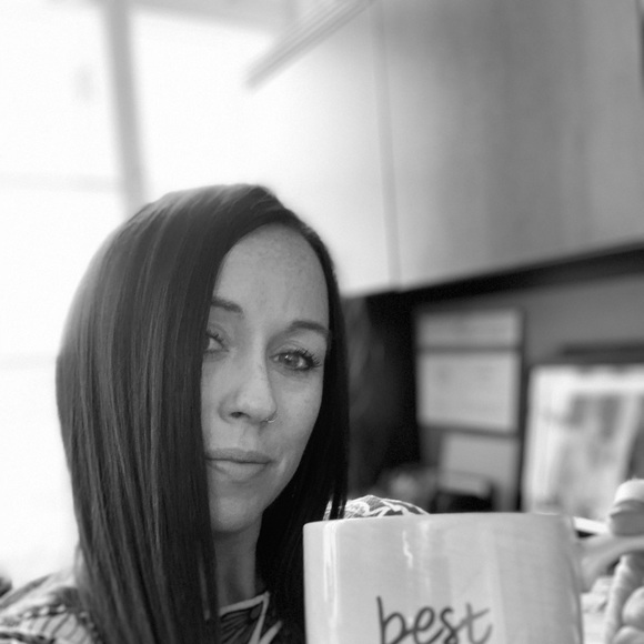 Meet your Posher, Chantal - Picture 1 of 1